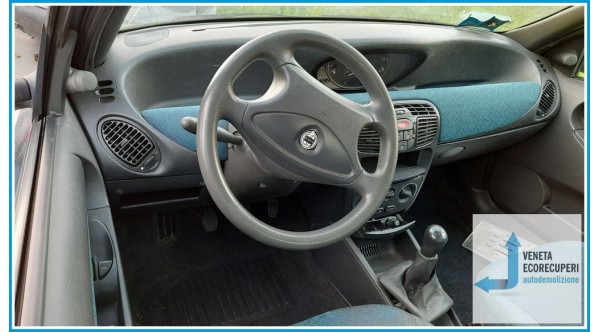LANCIA Y  del 1998 parti usate e ricambi