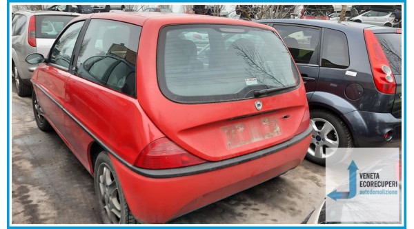 LANCIA Y  del 1999 parti usate e ricambi