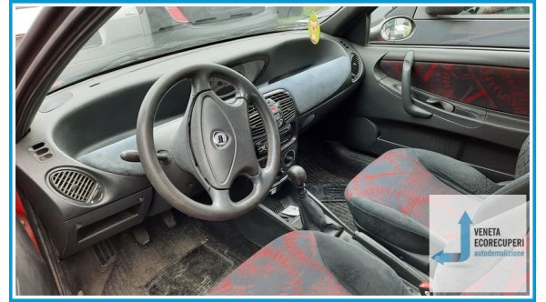 LANCIA Y  del 1999 parti usate e ricambi