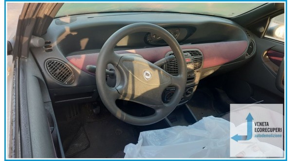 LANCIA Y  del 1997 parti usate e ricambi