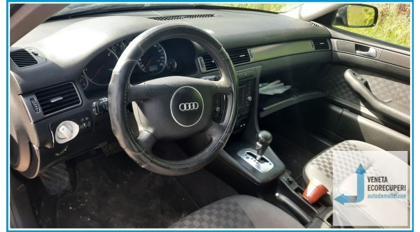 AUDI A6 4B del 2002 parti usate e ricambi - Tipo Motore AYM