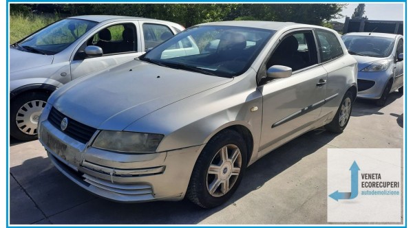 FIAT STILO 2C del 2002 parti usate e ricambi - Tipo Motore 192A3000