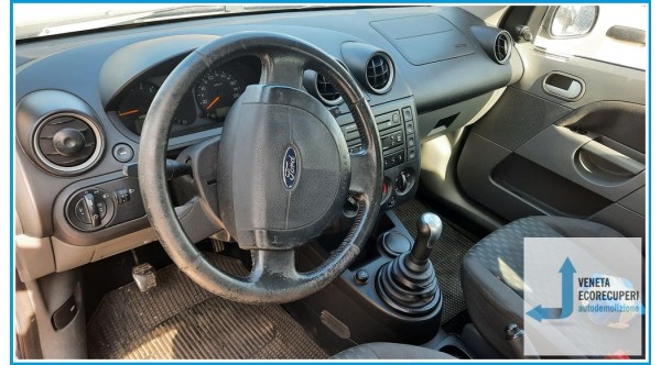 FORD FIESTA CBK del 2004 parti usate e ricambi - Tipo Motore FUJA