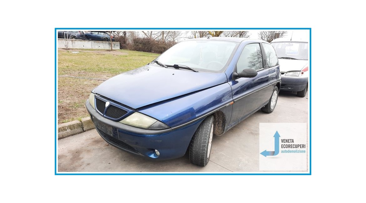 LANCIA Y  del 2000 parti usate e ricambi
