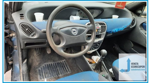LANCIA Y  del 2000 parti usate e ricambi