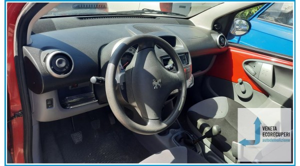 PEUGEOT 107  del 2009 parti usate e ricambi - Tipo Motore 1KR