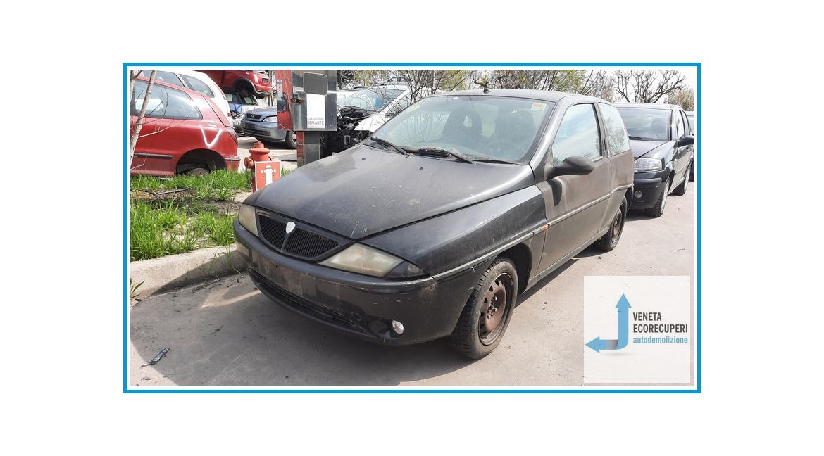 LANCIA Y  del 2000 parti usate e ricambi