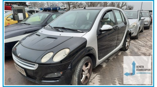 SMART FORFOUR W454 del 2006 parti usate e ricambi