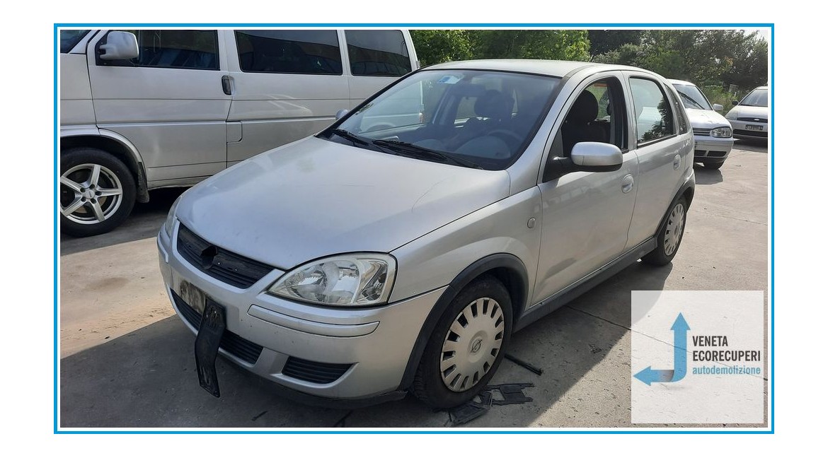 OPEL CORSA X01 del 2005 parti usate e ricambi - Tipo Motore Z10XEP