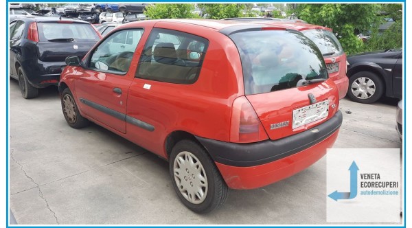 RENAULT CLIO 2a Serie  del 1999 parti usate e ricambi - Tipo Motore D7FD7