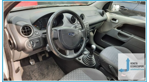 FORD FIESTA CBK del 2002 parti usate e ricambi - Tipo Motore FXJA