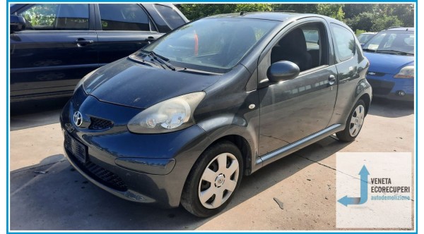TOYOTA AYGO 1a Serie  del 2005 parti usate e ricambi - Tipo Motore 1KRFE