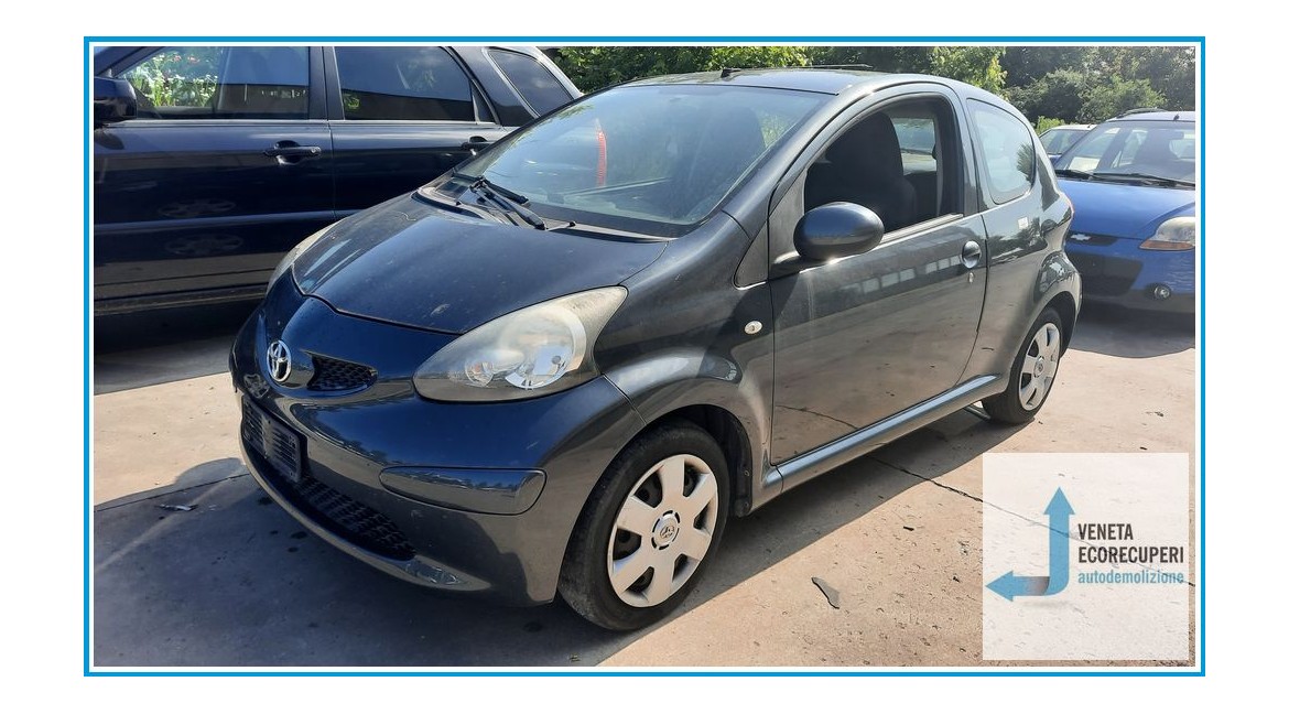 TOYOTA AYGO 1a Serie  del 2005 parti usate e ricambi - Tipo Motore 1KRFE