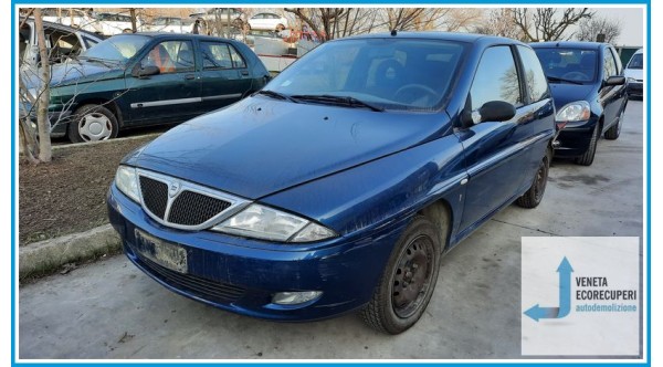 LANCIA Y  del 2002 parti usate e ricambi