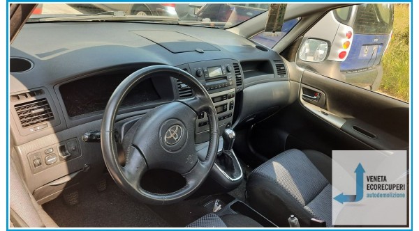 TOYOTA COROLLA 5p  del 2004 parti usate e ricambi - Tipo Motore 1CDFTV