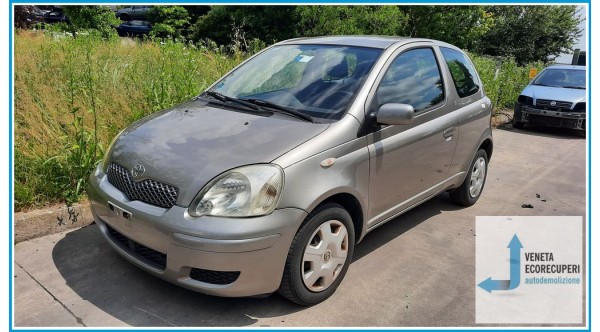TOYOTA YARIS FRP del 2004 parti usate e ricambi - Tipo Motore 1SZFE