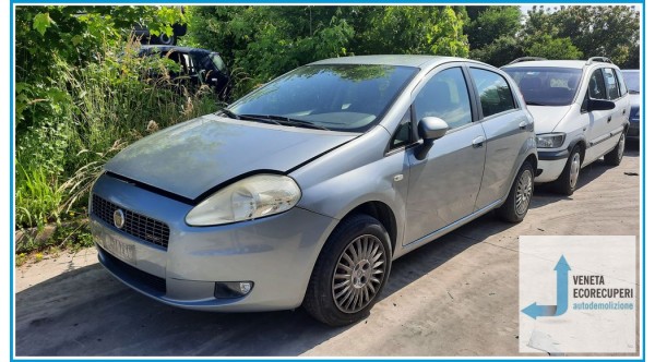 FIAT GRANDE PUNTO 2Y del 2007 parti usate e ricambi - Tipo Motore 199A2000