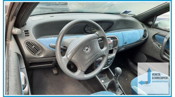 LANCIA Y  del 2003 parti usate e ricambi