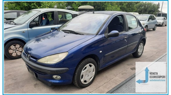 PEUGEOT 206  del 2002 parti usate e ricambi - Tipo Motore HFX