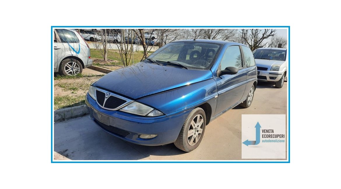 LANCIA Y  del 2001 parti usate e ricambi