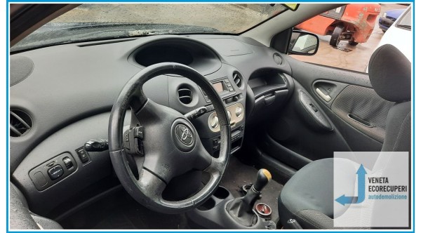 TOYOTA YARIS FRP del 2003 parti usate e ricambi - Tipo Motore 1SZFE