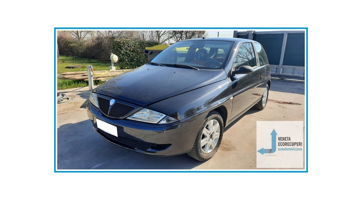 LANCIA Y  del 2003 parti usate e ricambi