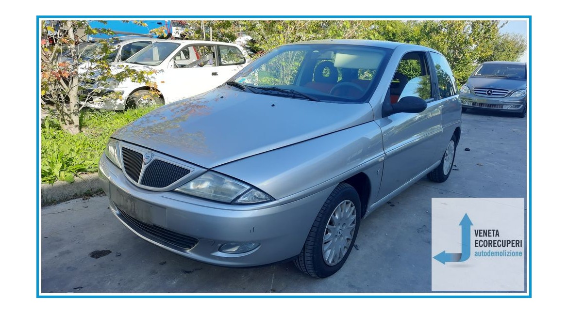 LANCIA Y  del 2001 parti usate e ricambi