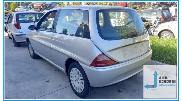 LANCIA Y  del 2001 parti usate e ricambi