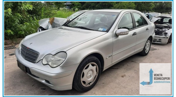 MERCEDES-BENZ Classe C W/S203 del 2001 parti usate e ricambi - Tipo Motore 611962