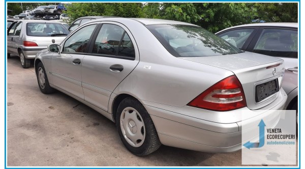 MERCEDES-BENZ Classe C W/S203 del 2001 parti usate e ricambi - Tipo Motore 611962