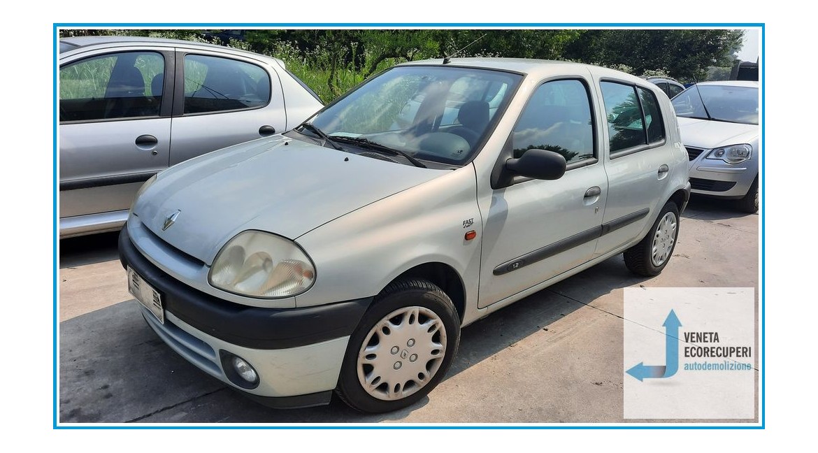 RENAULT CLIO 2a Serie  del 2000 parti usate e ricambi - Tipo Motore D7FD7