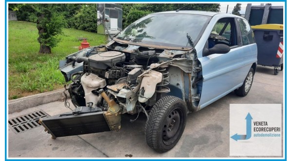 LANCIA Y  del 2002 parti usate e ricambi