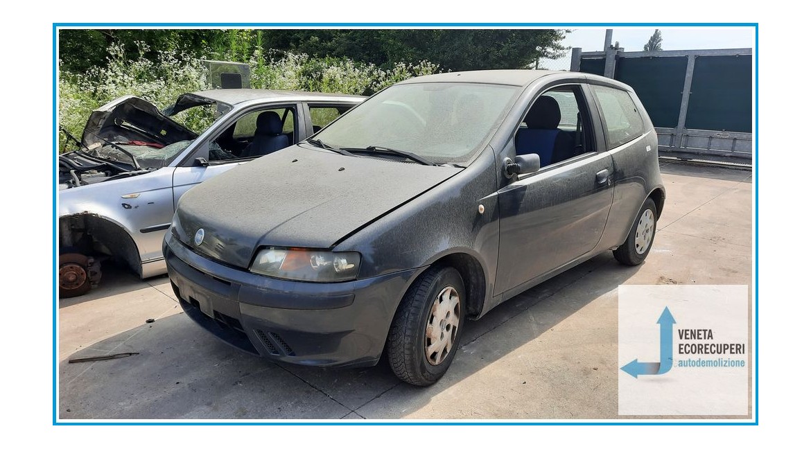 FIAT PUNTO 1N/1P del 2002 parti usate e ricambi - Tipo Motore 188A4000