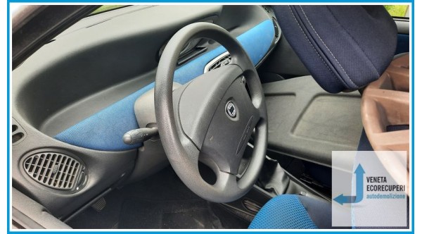 LANCIA Y  del 2002 parti usate e ricambi