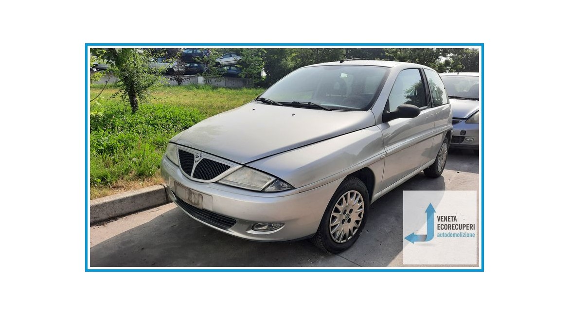 LANCIA Y  del 2003 parti usate e ricambi