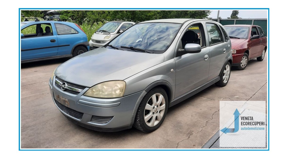 OPEL CORSA X01 del 2006 parti usate e ricambi - Tipo Motore Z10XEP