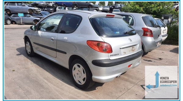PEUGEOT 206  del 2004 parti usate e ricambi - Tipo Motore KFW