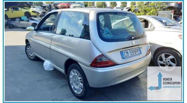 LANCIA Y  del 2004 parti usate e ricambi