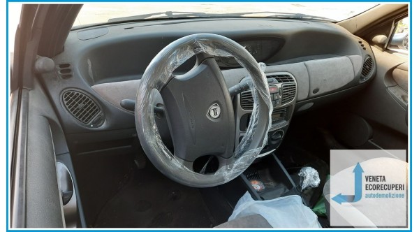 LANCIA Y  del 2004 parti usate e ricambi