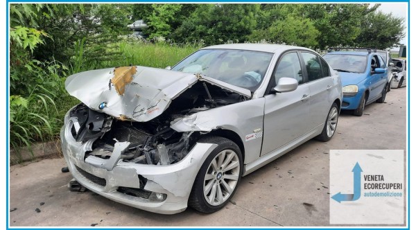 BMW Serie 3 E90/E91 del 2009 parti usate e ricambi - Tipo Motore N47D20C