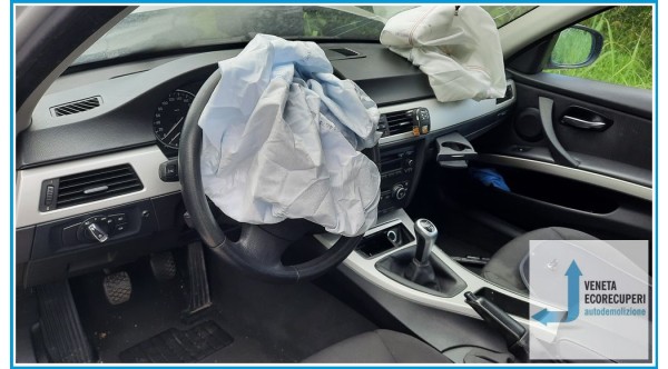 BMW Serie 3 E90/E91 del 2009 parti usate e ricambi - Tipo Motore N47D20C
