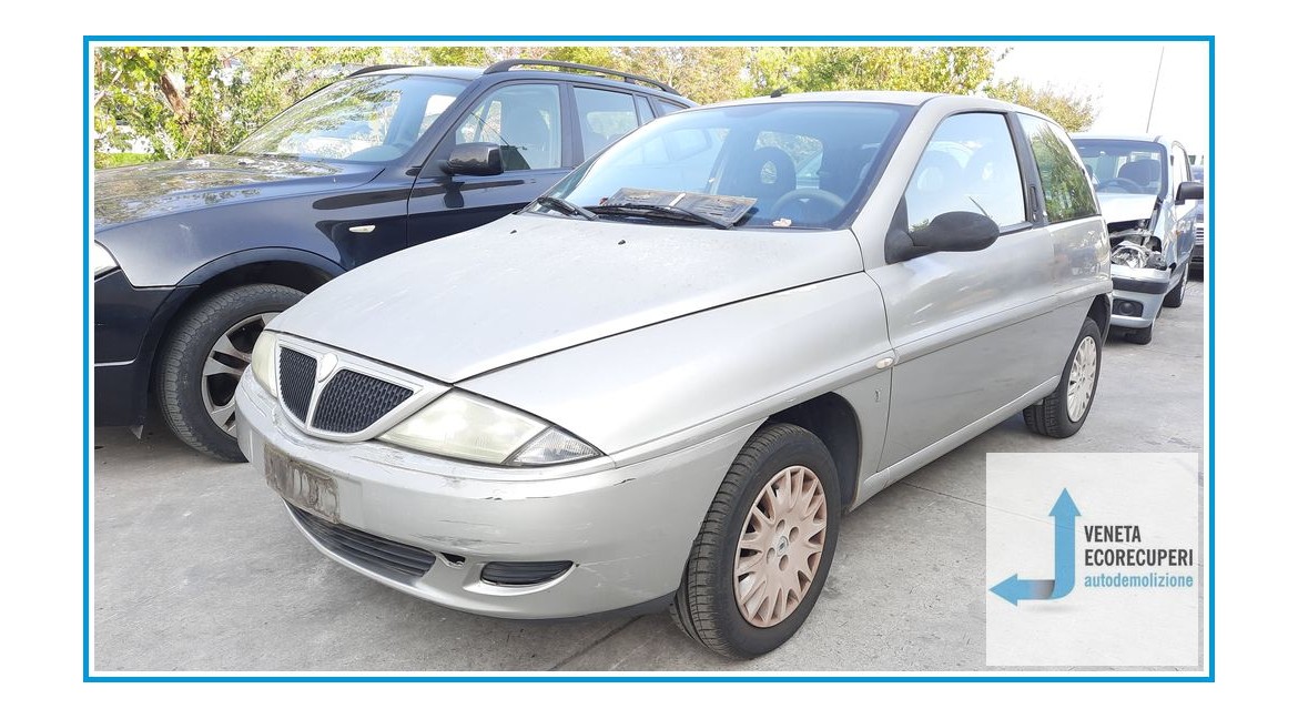 LANCIA Y  del 2001 parti usate e ricambi