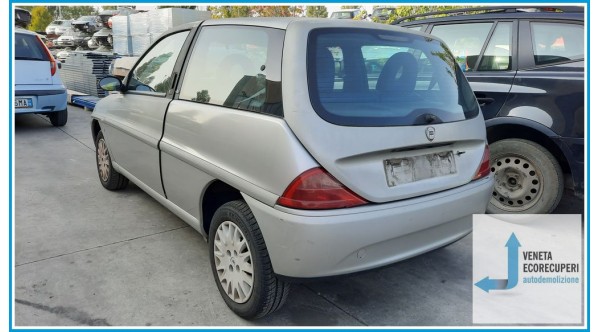 LANCIA Y  del 2001 parti usate e ricambi