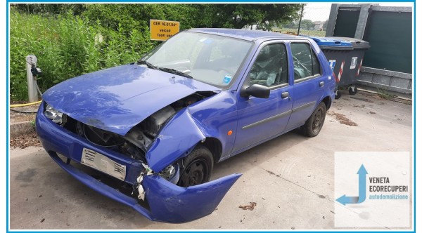 FORD FIESTA DX del 1999 parti usate e ricambi - Tipo Motore J4J