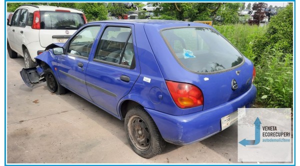 FORD FIESTA DX del 1999 parti usate e ricambi - Tipo Motore J4J