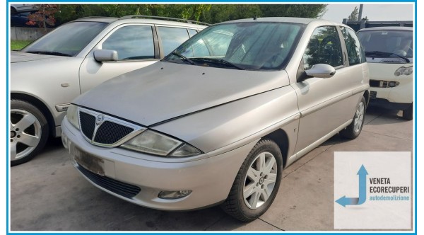 LANCIA Y  del 2003 parti usate e ricambi
