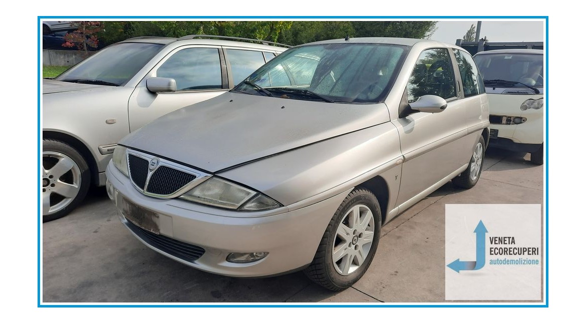 LANCIA Y  del 2003 parti usate e ricambi