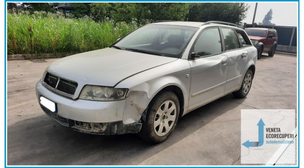 AUDI A4 8E del 2002 parti usate e ricambi - Tipo Motore AWX