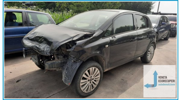 OPEL CORSA S07 del 2014 parti usate e ricambi - Tipo Motore A12XER