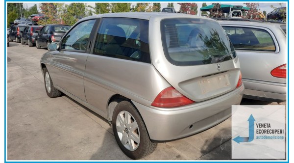 LANCIA Y  del 2003 parti usate e ricambi